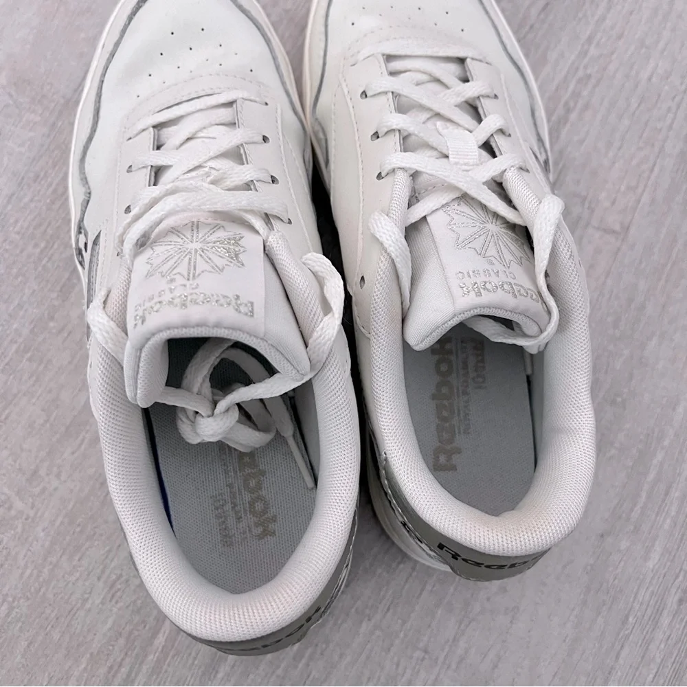 Reebok Tennis Shoe Leopard Stripe